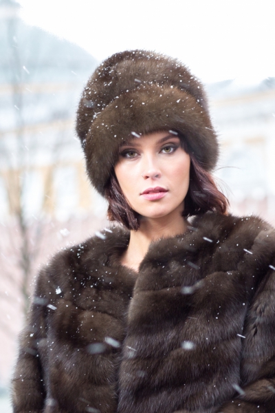 Головной убор меховой женский 543889,26.05 кубанка соболь натуральный от компании «Русская зима» Головной убор меховой женский 543889,26.05 кубанка соболь натуральный