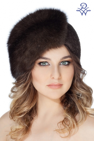 Шапка из баргузинского соболя и свакары меховая женская 130.1020.3016 модель чалма от компании «Русская зима» Шапка из баргузинского соболя и свакары меховая женская 130.1020.3016 модель чалма