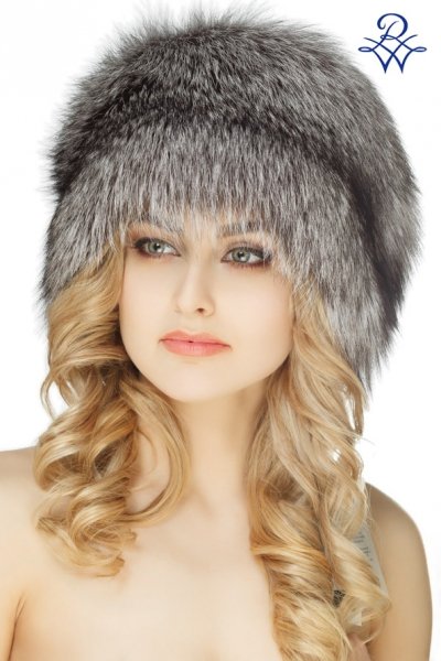 Головной убор меховой женский 201.01 Кубанка лиса серебристо чёрная от компании «Русская зима» Головной убор меховой женский 201.01 Кубанка лиса серебристо чёрная